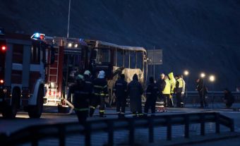 Βουλγαρία: Τουλάχιστον 45 νεκροί μετά από πυρκαγιά σε λεωφορείο