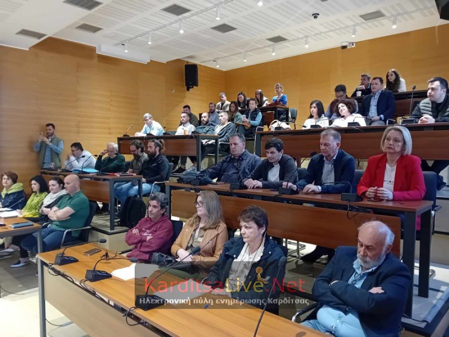 Ζητούνται λύσεις στα χρόνια προβλήματα έκδοσης οικοδομικών αδειών σε Καρδίτσα και Παλαμά (Φωτο +Βίντεο)