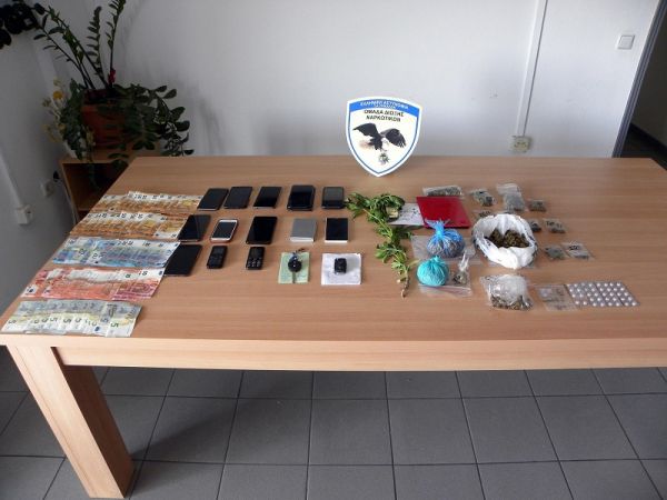Εξαρθρώθηκαν δύο εγκληματικές οργανώσεις που διακινούσαν ναρκωτικά στην περιοχή των Τρικάλων