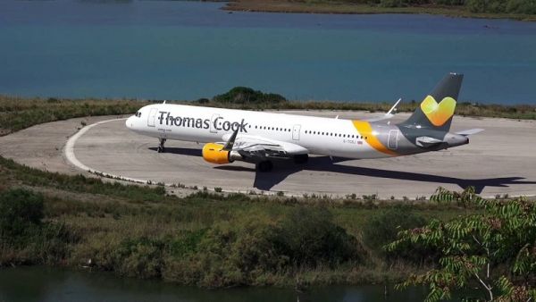 3.300 τουρίστες "ξεκρέμαστοι" στη Σκιάθο από το "κανόνι" της Thomas Cook - Μεγάλο πλήγμα στον τουρισμό