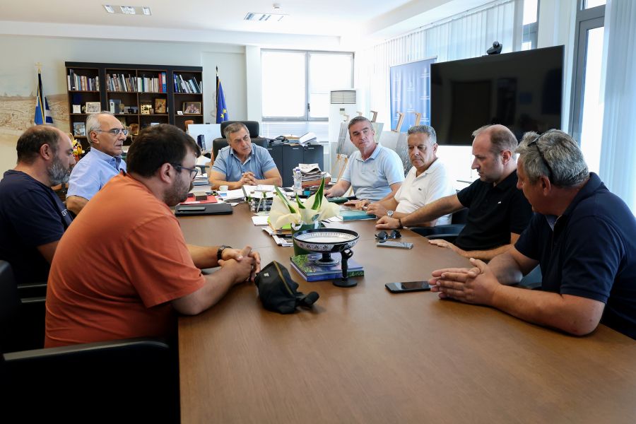 Αδιάθετες ποσότητες και χαμηλές τιμές πιέζουν τους παραγωγούς οσπρίων – Στο τραπέζι λύσεις από την Περιφέρεια