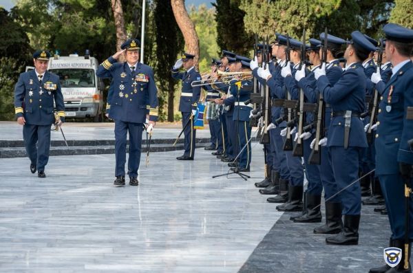Επιμνημόσυνη Δέηση στο Μνημείο Πεσόντων Αεροπόρων στην Αεροπορική Βάση Δεκέλειας