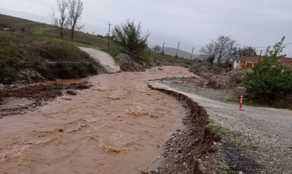 Πλημμύρισε και πάλι ο κάμπος του Δομοκού