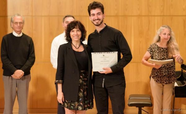 Α΄ Βραβείο σε σπουδαστή πιάνου του Δημοτικού Ωδείου Καρδίτσας