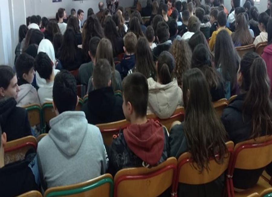 Διπλή εκδήλωση για τους Τρεις Ιεράρχες στο 5ο Γυμνάσιο Καρδίτσας