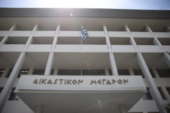 Δυστύχημα Τεμπών: Ποινική δίωξη σε τέσσερις υπηρεσιακούς παράγοντες για τις παρεμβάσεις στο χώρο της σύγκρουσης