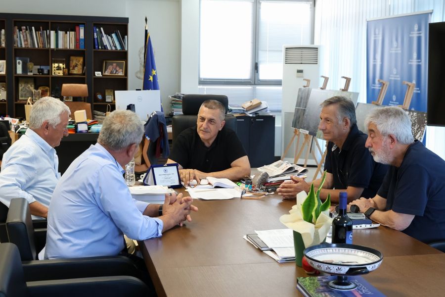 Συνάντηση του διοικητικού συμβουλίου του Συλλόγου Αργιθεατών Θεσσαλών «Η Εστία» με τον Περιφερειάρχη Θεσσαλίας