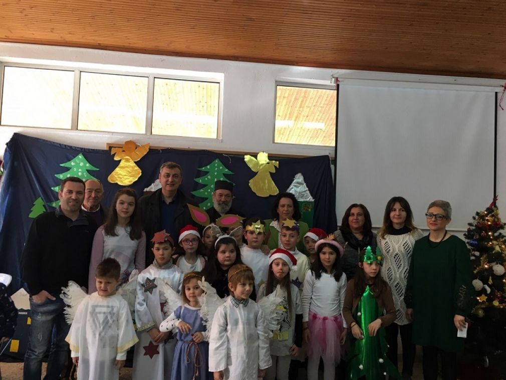 Στη Χριστουγεννιάτικη γιορτή του Δημοτικού Σχολείου Βατσουνιάς ο Δήμαρχος Μουζακίου