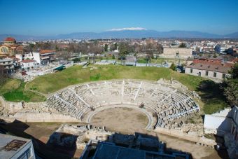 Νέα χρηματοδότηση ύψους 3,4 εκατ. ευρώ για νέες παρεμβάσεις στο Αρχαίο Θέατρο Λάρισας