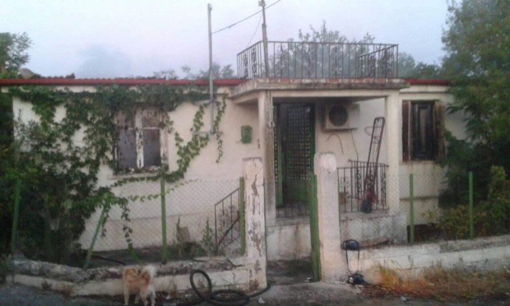 Φωτιά έκαψε ολοσχερώς σπίτι στα Δένδρα Φαρσάλων