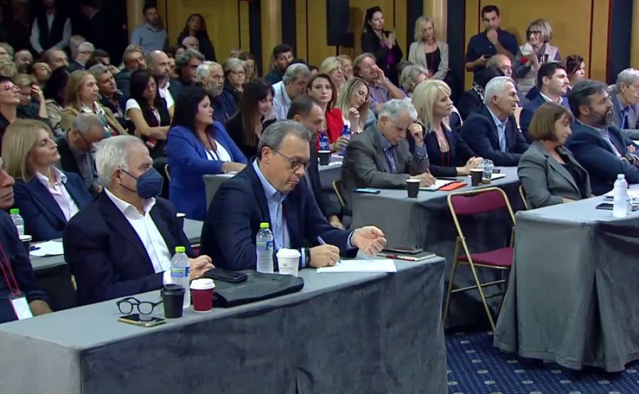 Αποχώρησαν από τη συνεδρίαση της Κ.Ε. του ΣΥΡΙΖΑ - Π.Σ. οι ομάδες Ευκλ. Τσακαλώτου, Έφ. Αχτσιόγλου και Δ. Τεμπονέρα