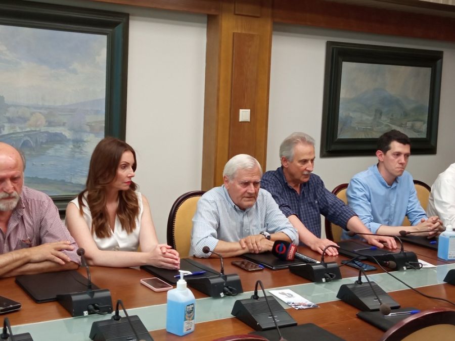 Η Ν.Ε. Καρδίτσας του ΣΥΡΙΖΑ Π.Σ. για την επίσκεψη του Ν. Σκορίνη, τομεάρχη μικρομεσαίας επιχειρηματικότητας και Επιμελητηρίων &amp; κλιμακίου υποψηφίων Βουλευτών στο ΕΒΕ Καρδίτσας
