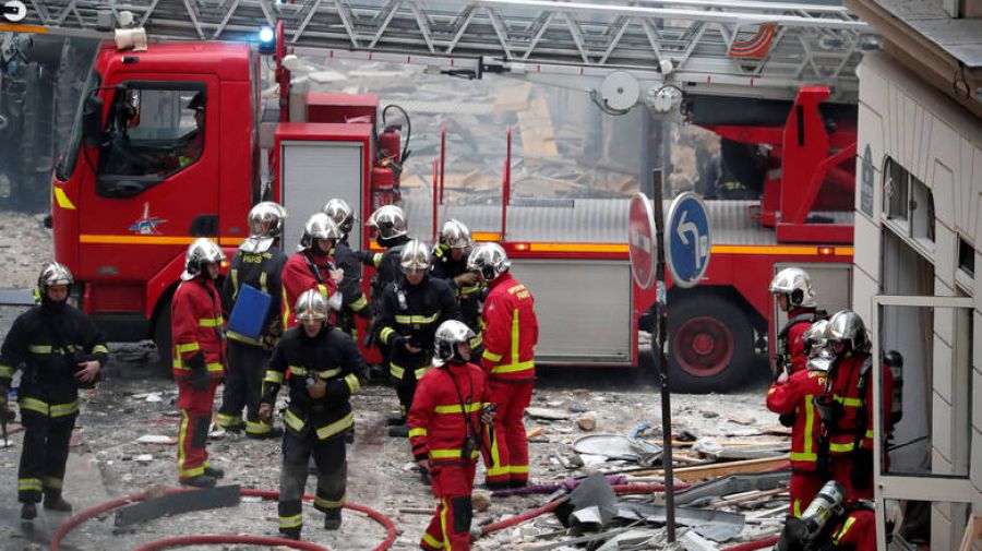 Παρίσι: Επτά νεκροί μετά από φωτιά σε πολυκατοικία