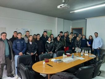 1η Διδακτική επίσκεψη του 2ου ΕΠΑΛ Καρδίτσας στον κόσμο του «επιχειρείν»