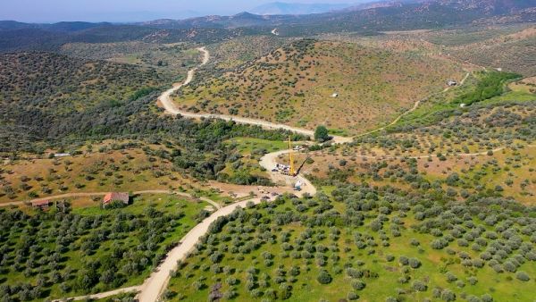 Συνεχίζονται οι εργασίες κατασκευής του δρόμου που ενώνει τη Ροδιά με τους Γόννους