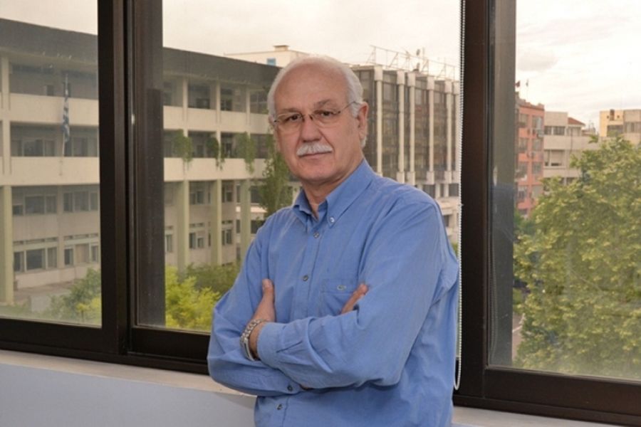 Έκκληση του Δημάρχου Λαρισαίων:«Αποφύγετε τον συνωστισμό στο κέντρο και τα cafe»