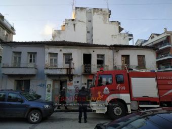 Καρδίτσα: Πυρκαγιά ξέσπασε το πρωί της Τρίτης σε σπίτι όπου διέμενε ηλικιωμένη στην πλατεία Στρατολογίας (+Φώτο +Βίντεο)