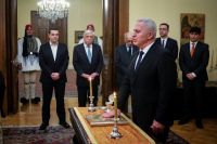 Ορκίστηκε ο νέος Υπουργός Εθνικής Άμυνας Ευάγγελος Αποστολάκης