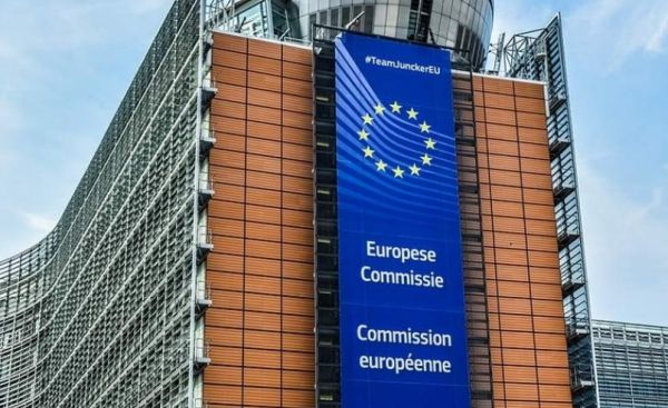 Κομισιόν: Συμφωνία για το πιστοποιητικό εμβολιασμού – Στις 17 Μαρτίου εγκρίνεται από την ΕΕ