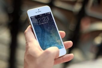 Smart phone: Πάνω από 5,3 δισ. αχρησιμοποίητες συσκευές - Γιατί οι καταναλωτές κρατούν τα κινητά τους στα συρτάρια