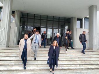 Λάρισα: Συγγενείς θυμάτων Τεμπών και συνήγοροι μιλούν για θεσμική εκτροπή - Δεν τους δίνουν πρόσβαση σε αντίγραφα που κατασχέθηκαν (+Βίντεο)