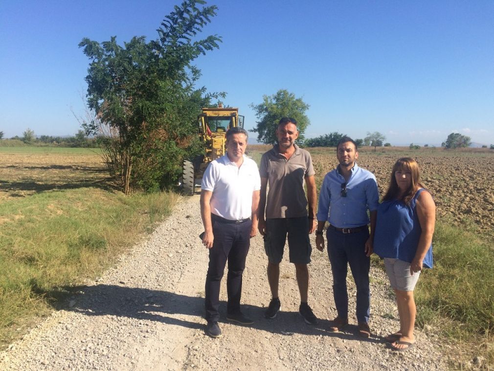 Συντήρηση αγροτικών δρόμων στη Μυρίνη πραγματοποίησε η Τεχνική Υπηρεσία του Δήμου Καρδίτσας