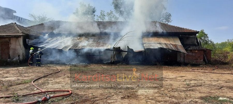 Καρδίτσα: Γρήγορη επέμβαση της Π.Υ. απέτρεψε την επέκταση πυρκαγιάς σε αποθήκη (+Φώτο)