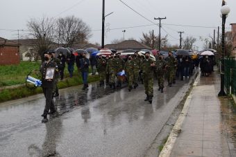 Άγιος Θεόδωρος: Μετά από 47 χρόνια ετάφη στη γενέθλια γη ο ήρωας Θωμάς Κουκούλης (+Φώτο)