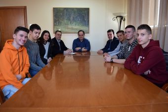 Στο Δήμαρχο Καρδίτσας μαθητές του 1ου ΓΕΛ Καρδίτσας με στόχο να αλλάξουν τον κόσμο