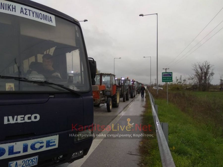 Αλλαγή σχεδίου για τους αγρότες μετά το "Μπλόκο στο μπλόκο" της αστυνομίας για τον Ε65 - Τι αποφάσισε η γενική συνέλευση (+Φώτο +Βίντεο)