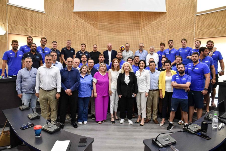 Η Περιφέρεια Θεσσαλίας βράβευσε την Εθνική Ομάδα Πόλο Ανδρών στη Λάρισα