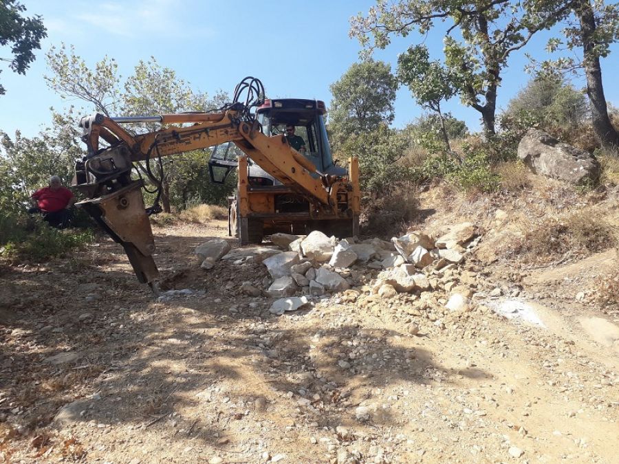 Έργα βελτίωσης της αγροτικής οδοποιίας πραγματοποιήθηκαν στον Άγιο Ακάκιο