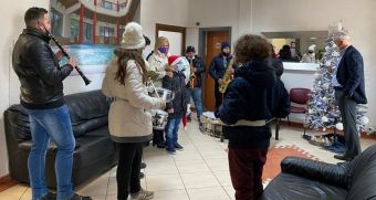 Χριστουγεννιάτικα κάλαντα στο Δήμαρχο Σοφάδων