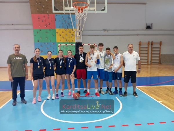 Πανθεσσαλική πρωτιά στο 3Χ3 μπάσκετ για τα αγόρια του 3ου Γυμνασίου και τα κορίτσια του 1ου Γυμνασίου Καρδίτσας! (+Φωτο)