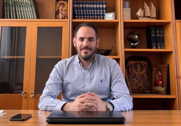 Σωτ. Παπαγεωργίου: "Ρεύμα πολυτελείας: Η ενέργεια καθημερινό βάρος για τα ελληνικά νοικοκυριά"