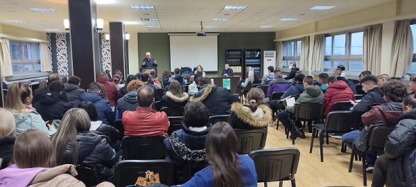ΑΝ.ΚΑ. :Επίσκεψη στελεχών του Κέντρου Υποστήριξης Επιχειρηματικότητας Ανέργων στο Πειραματικό Δημόσιο ΙΕΚ Καρδίτσας