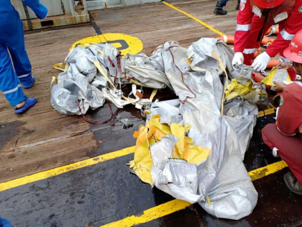 Ινδονησία: Συνετρίβη στη θάλασσα αεροσκάφος με 188 επιβάτες