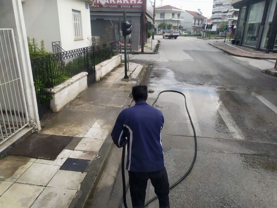 Καρδίτσα: Συνεχίστηκε το πλύσιμο και η απολύμανση δημόσιων χώρων