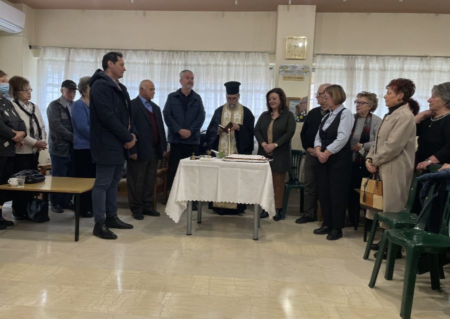 Κοπή πρωτοχρονιάτικης βασιλόπιτας στα ΚΑΠΗ Σοφάδων