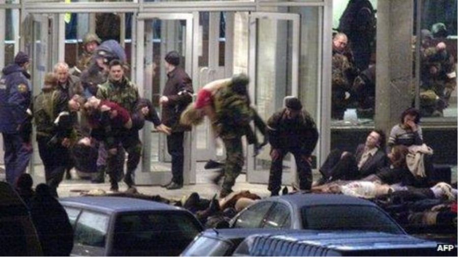 Ρωσία: 20 χρόνια από την τραγωδία του θεάτρου Ντουμπρόφκα