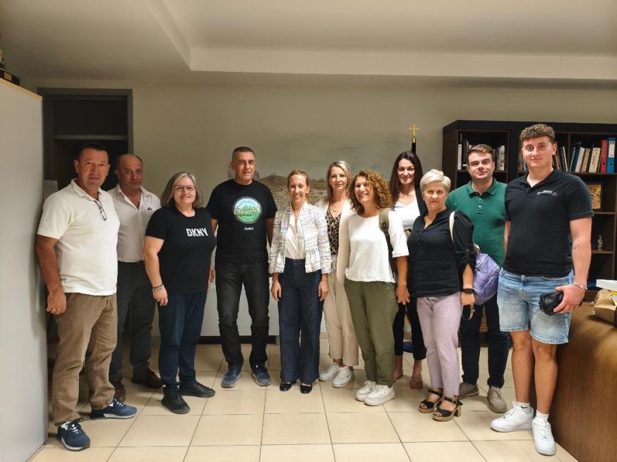 Συνάντηση του Περιφερειάρχη Θεσσαλίας Δημ. Κουρέτα με το Δ.Σ. της Πανελλήνιας Ομοσπονδίας Αργιθεάτικων Συλλόγων