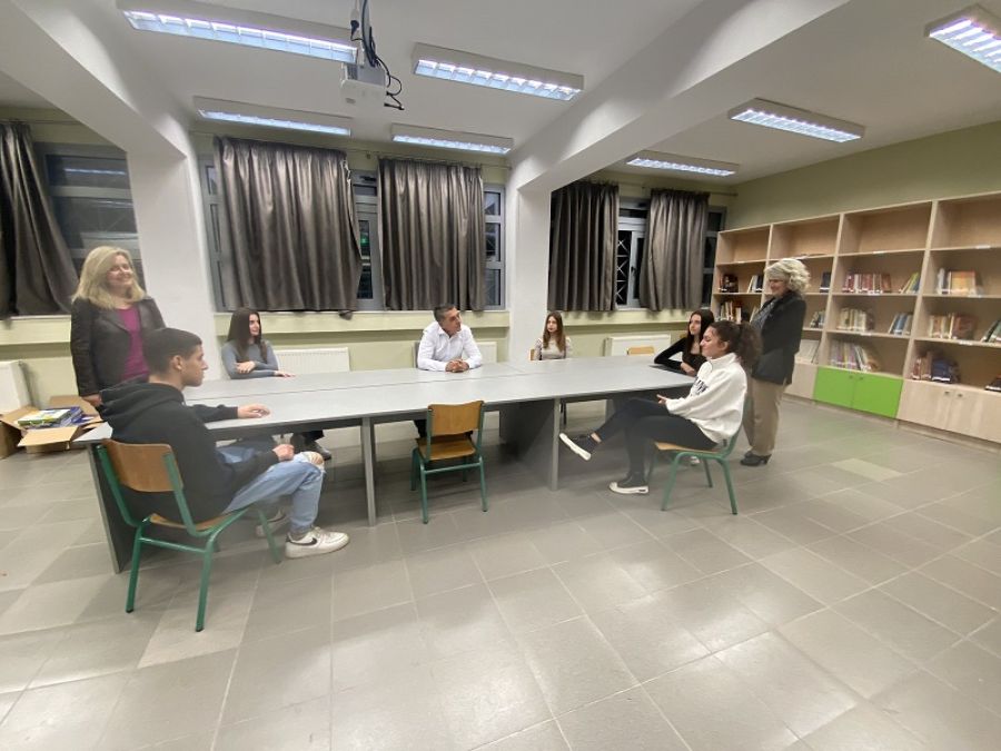 Συνάντηση μαθητών της Α’ Λυκείου του Γυμνασίου Λ.Τ. Ιτέας με τον νέο Περιφερειάρχη Θεσσαλίας κ. Κουρέτα